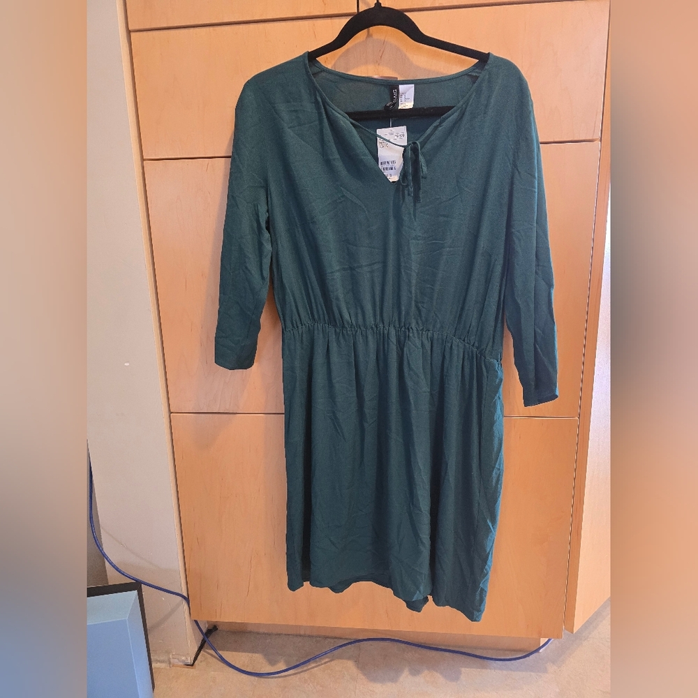 H&M Green Long Sleeve Dress Size 12